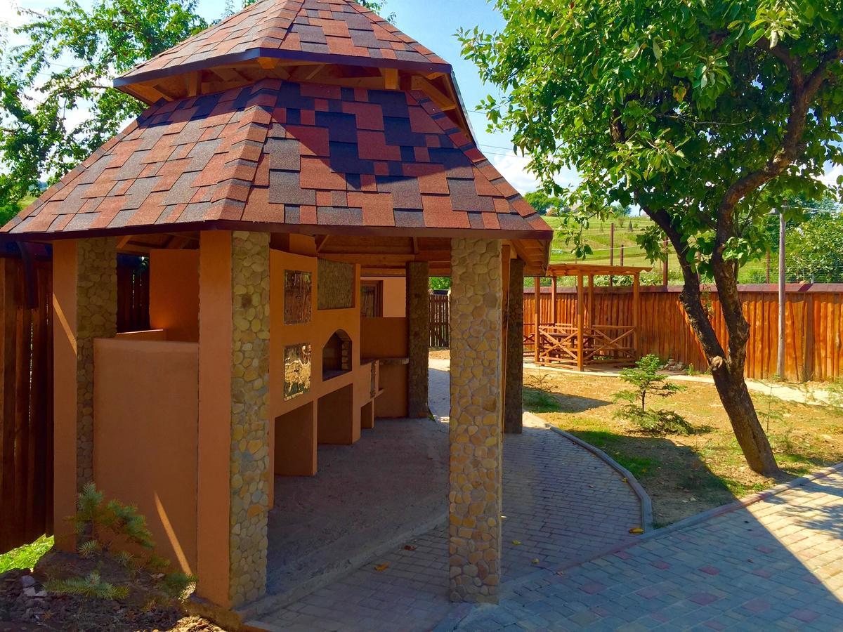 Minihotel Zolotoe Runo Ploskoye Exterior photo