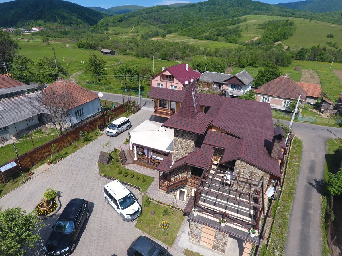 Minihotel Zolotoe Runo Ploskoye Exterior photo